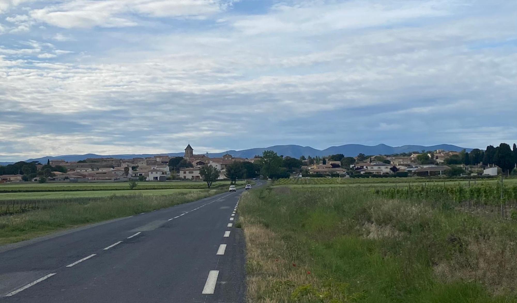 Maison De Village Atypique Saint-Genies-de-Fontedit Bagian luar foto