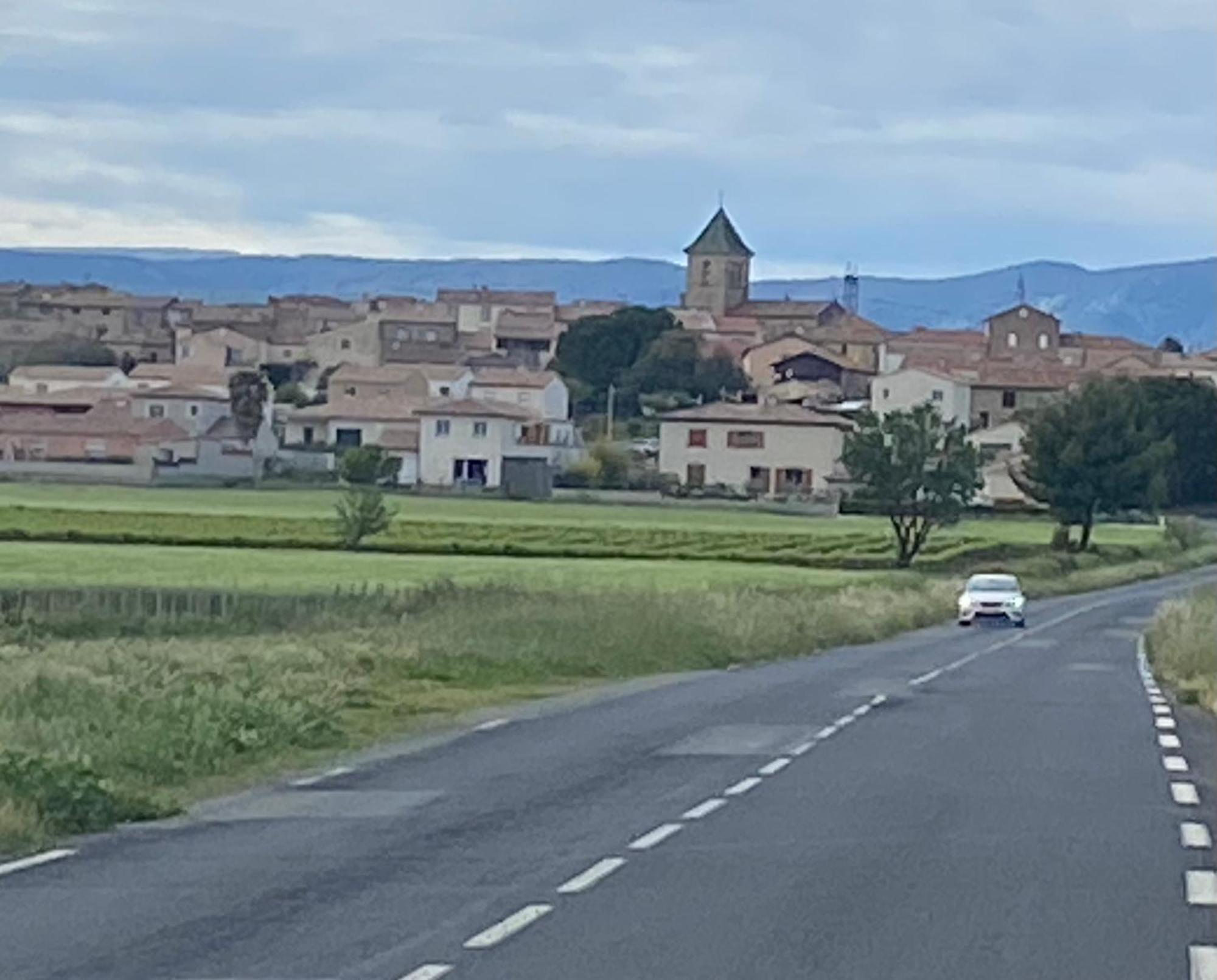 Maison De Village Atypique Saint-Genies-de-Fontedit Bagian luar foto